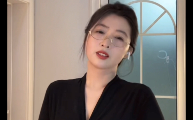 Little Auntie Goldeneye, come to class soon.