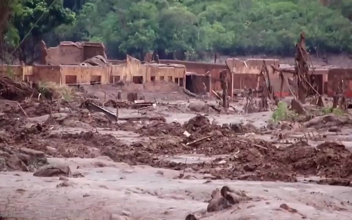 10个被镜头记录下的水坝崩塌
