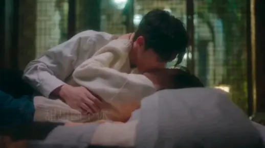 【热吻】张基龙的吻戏从来没有让我失望过,不但有声音还有床