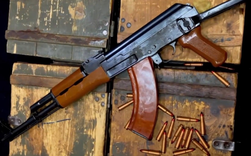 中国版的AK47——56式冲锋枪