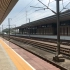 武广高铁的列车高速过站，震耳欲聋