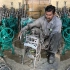 巴基斯坦工厂生产刨冰机的过程