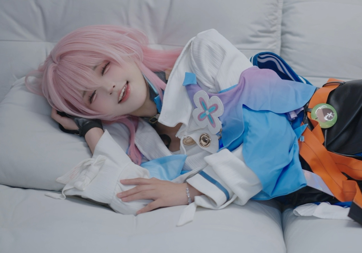 我看谁现在还敢说我傻了吧唧的！