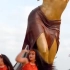 哥伦比亚为国家文化名片夏奇拉树立雕像