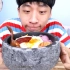 帅小伙应粉丝要求制作“韩式石锅拌饭”用石锅来拌饭会更好吃吗？