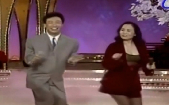 费玉污污唱♂《爱情恰恰》 下载(AV3279989)