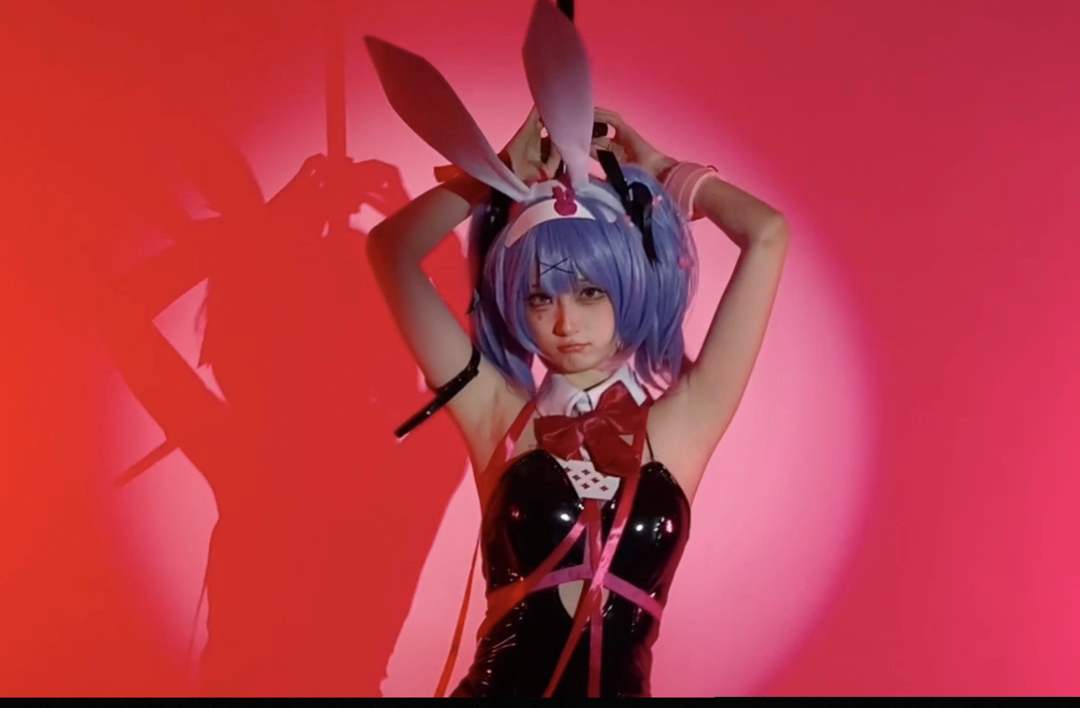 [Rabbit Hole Hatsune COS] Mr. Pure Love, the exit is that way!