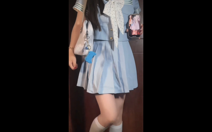 It's my destiny to fall in love with a sailor suit.