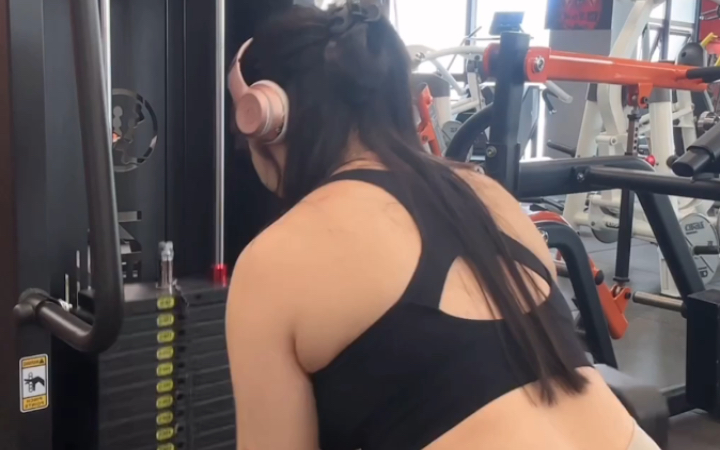 Fitness Little Liuyan Zhang Lingling Gym Fitness - Third Bounce.