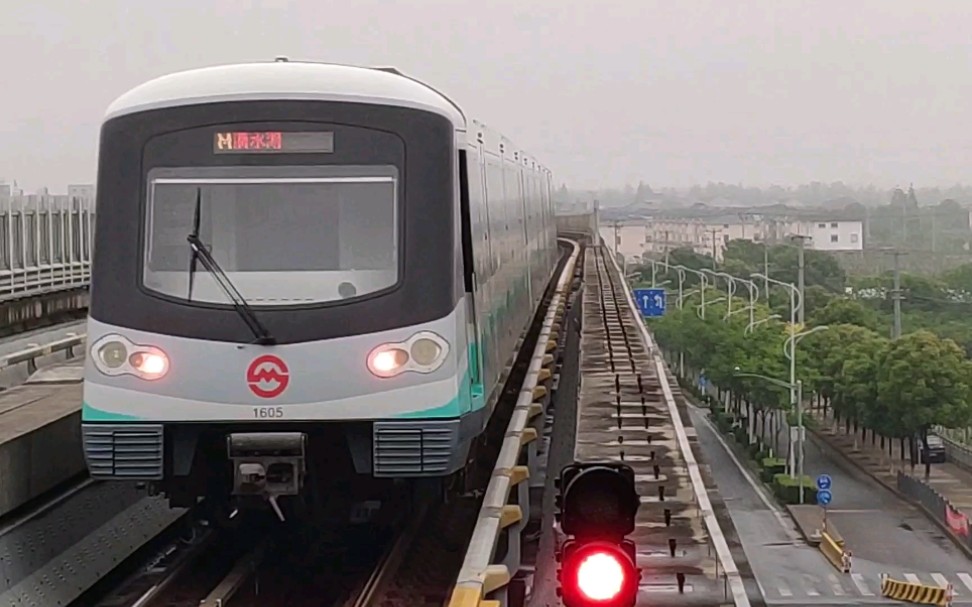 上海地铁16号线16a01型列车抹茶16005号车滴水湖方向大站车离开新场站