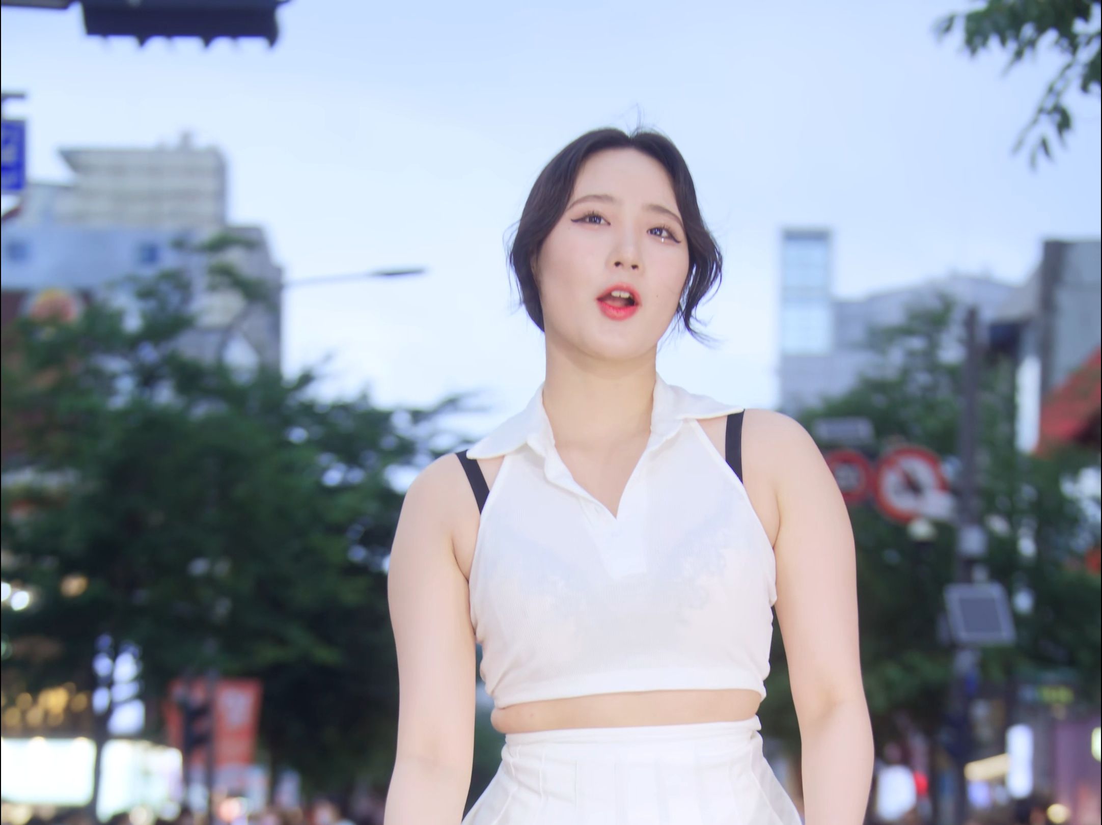 Jung In, OOH-AHH, Outdoor 2