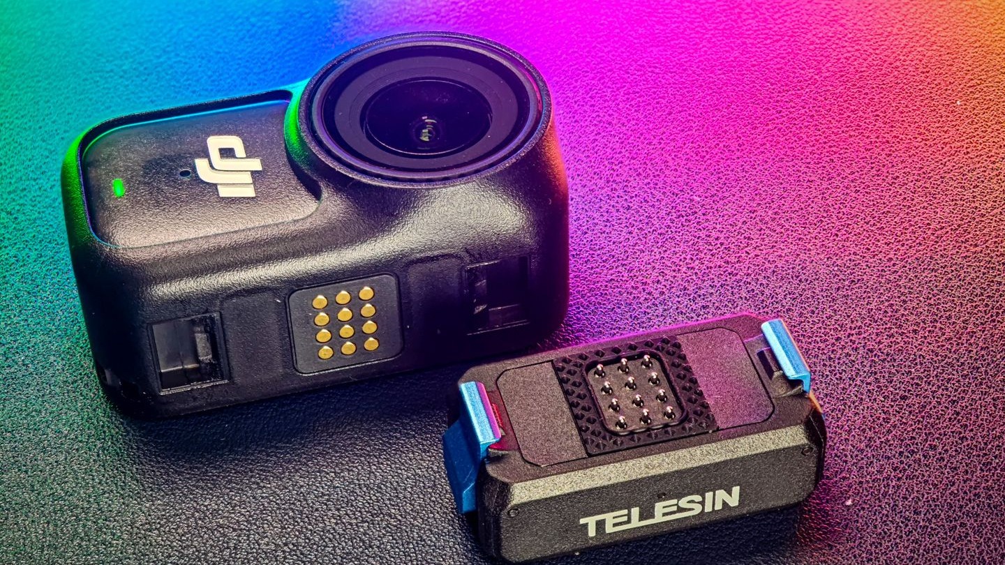 【泰迅】OSMO NANO 可充电磁吸快拆双接口底座 但却不能传输数据