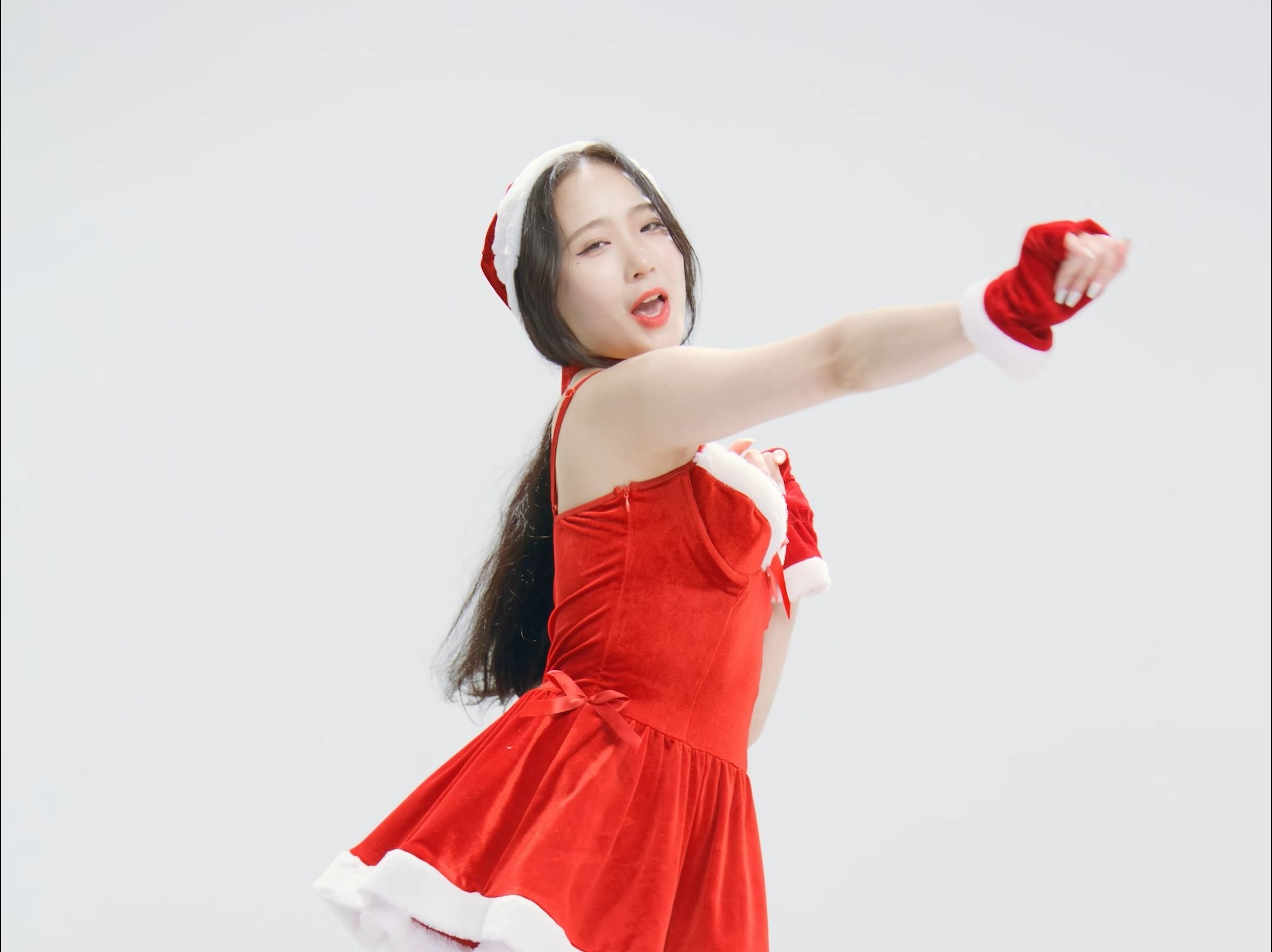Jung In Be My Baby 2022 Christmas Dress