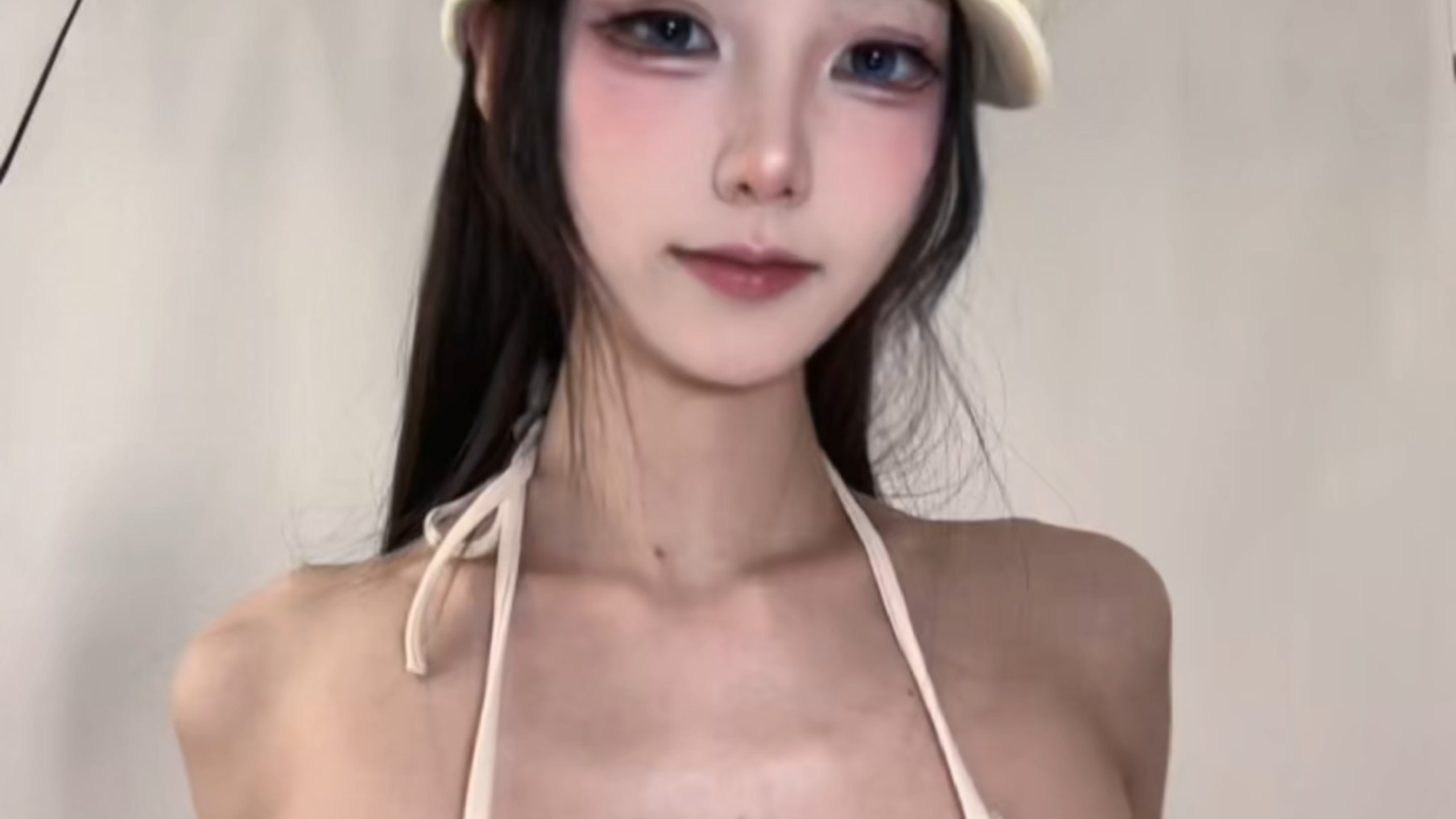 格子纹泳装