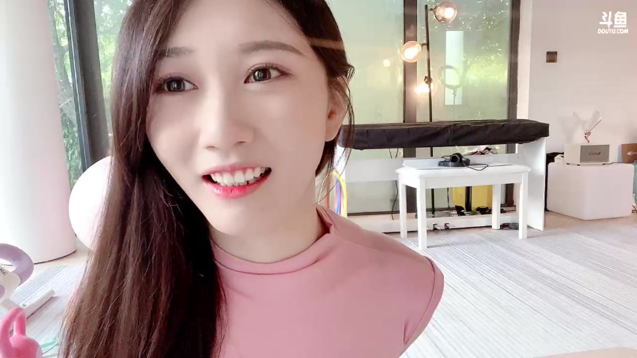 直播原画小小玉酱在上海超级温柔的大姐姐哔哩哔哩bilibili | sexiezpix Web Porn