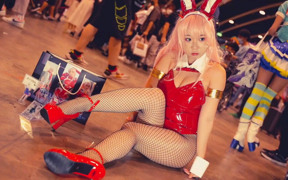 Cosplay Red Bunny Coser Bunny Comic Con