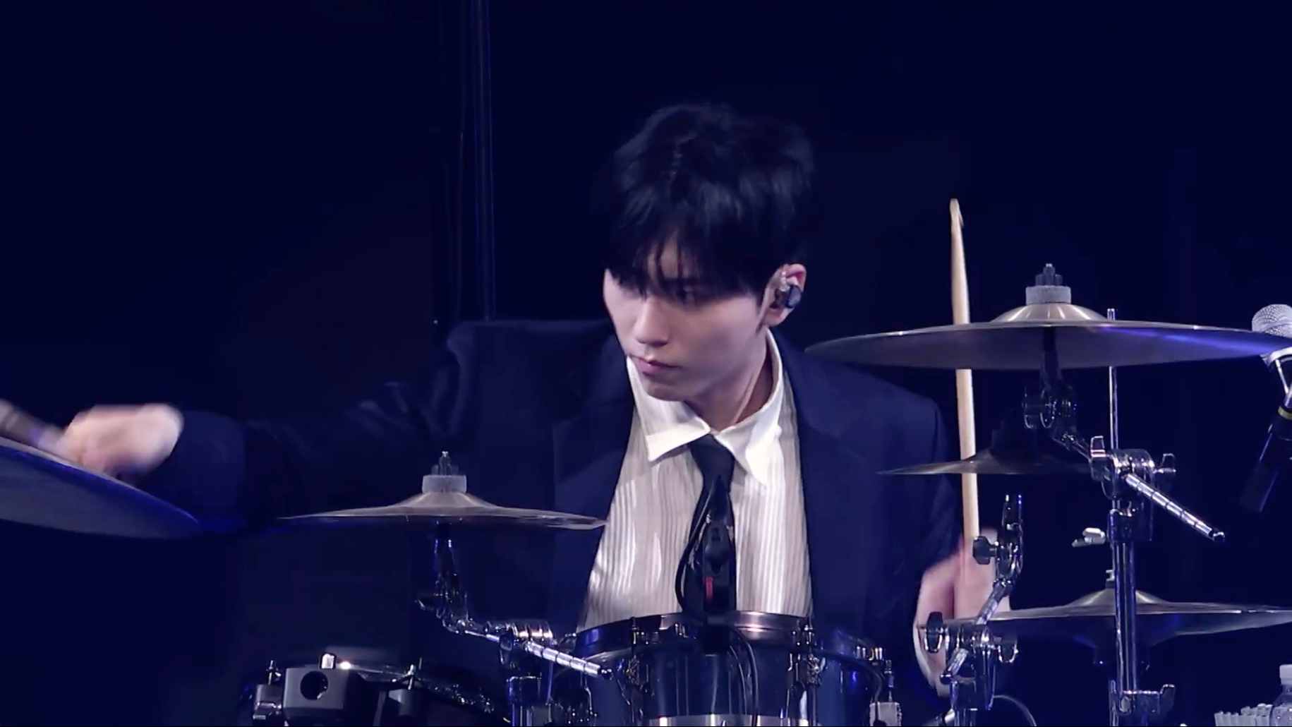 演唱会Live丨Man in the Box | Xdinary Heroes Concert〈LIVE and FALL〉