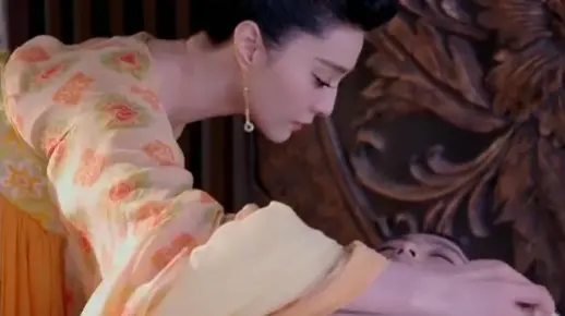 【武媚娘传奇】公公发现湖边的一具尸体没想到却是文娘，媚娘痛心，徐慧却也在哭！