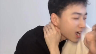 今天的老攻真的很失礼！（看过原视频的 末尾有点改动 大家懂的～^-^）