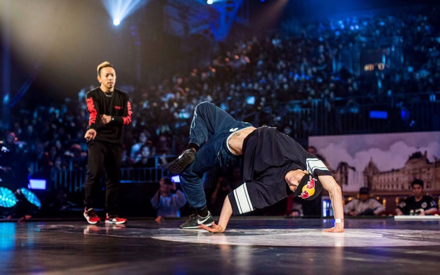 bboy经典之战taisukevswing2014红牛街舞大赛经典battle