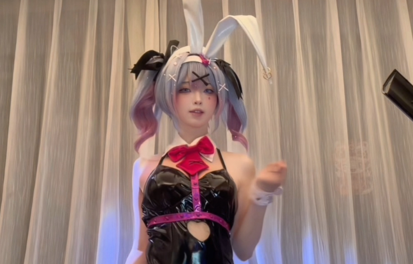 Wine glass legs, but rabbit holes, but 3.0