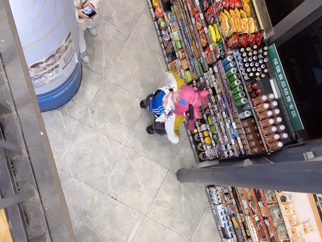 【明日方舟终末地cos伊冯】人群中我只看得到你