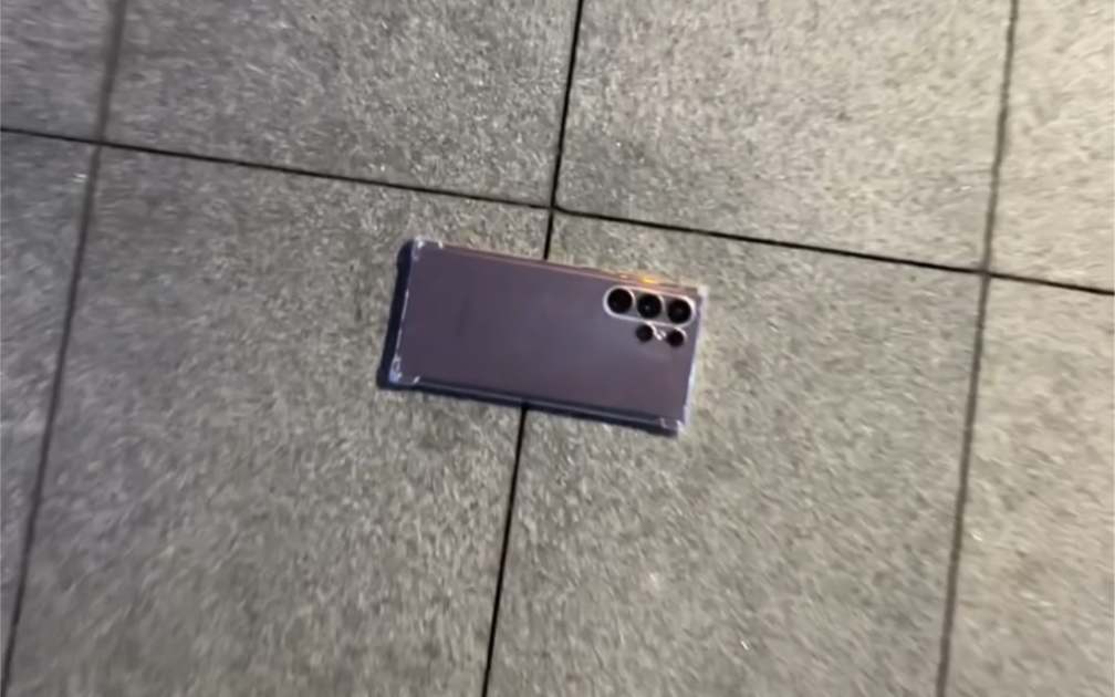 只有这种手机套才叫保护手机，你们那些只是外观套而已还不如不带。