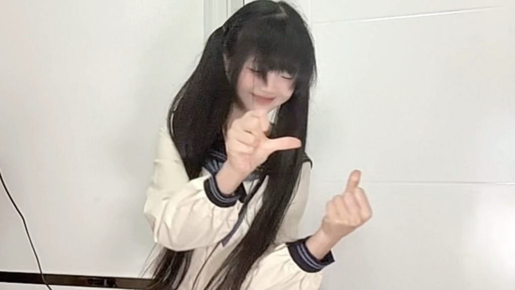 能不能把烦恼丢掉 腾出装我的地方^>𖥦<^੭