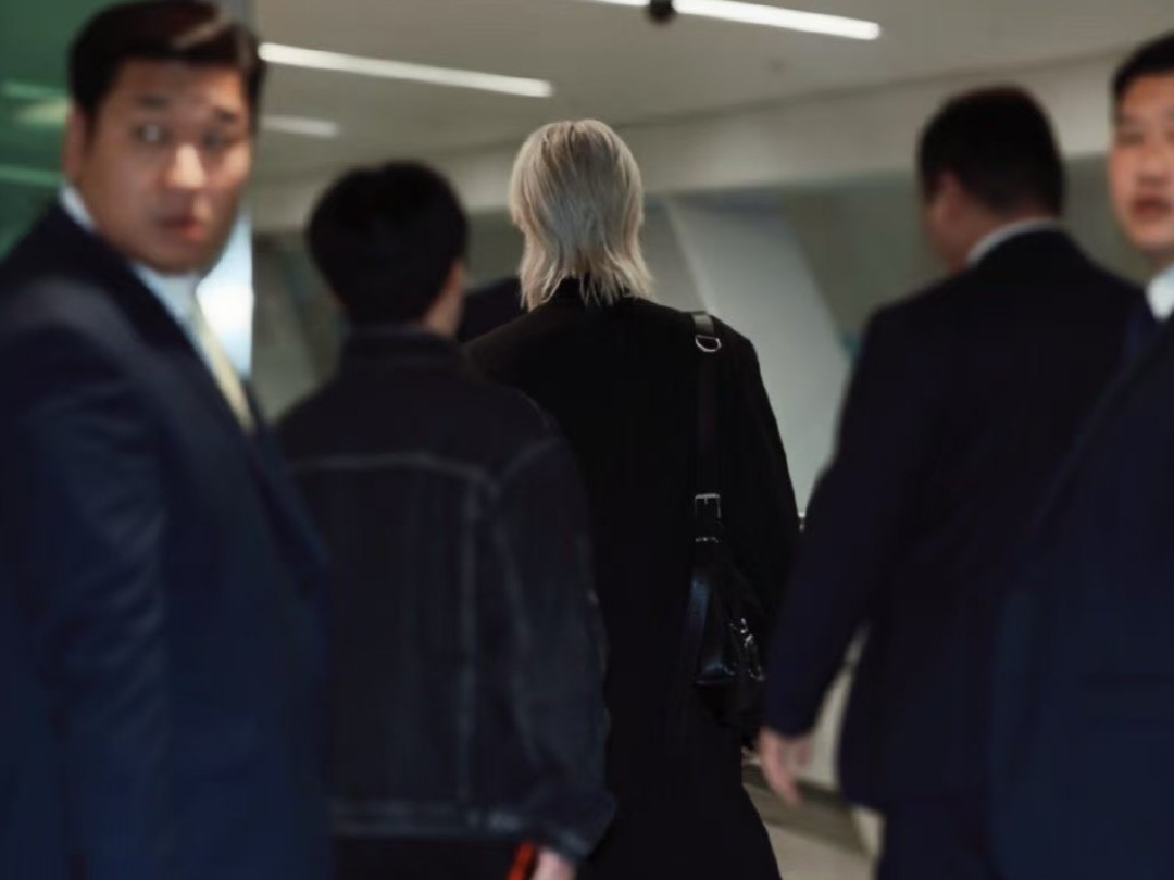 “这哥真的太会穿搭了...不愧是四寡一四鬼一”