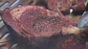 Prime Rib on the Grill: A Tempting Recipe for Perfectly Cooked Steak