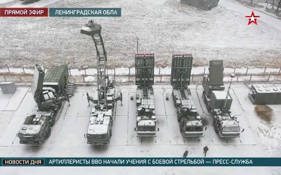 俄罗斯接收首套S-350勇士防空导弹系统
