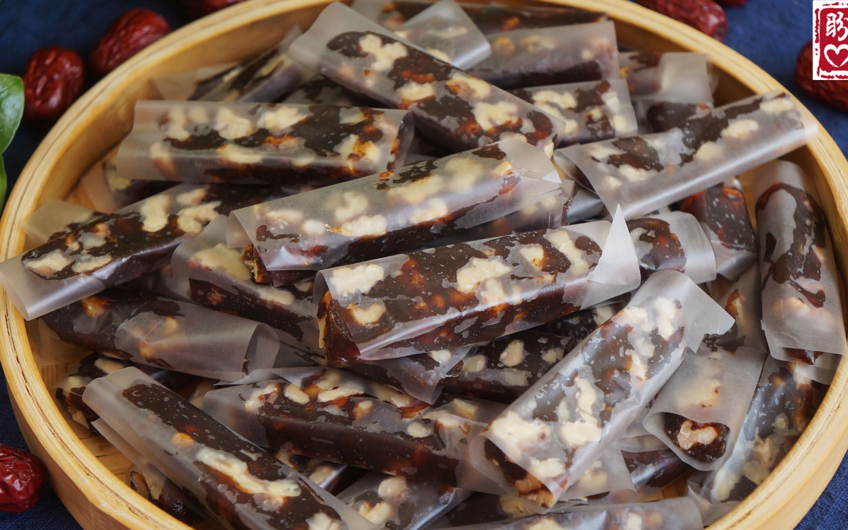 自制红枣核桃糕，软绵不粘牙，养颜又补脑，超级好吃！