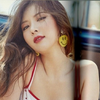 金泫雅舞台表演单手脱衣服绝技，确认过Bra,是我的小野马