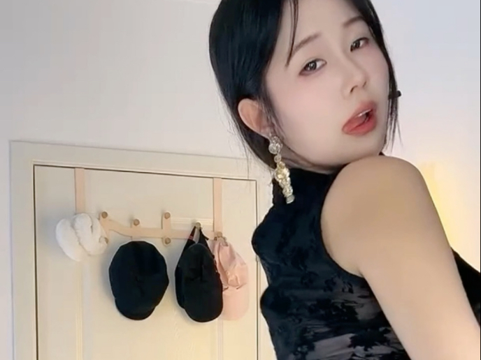 温柔鑫阿姨（黑丝