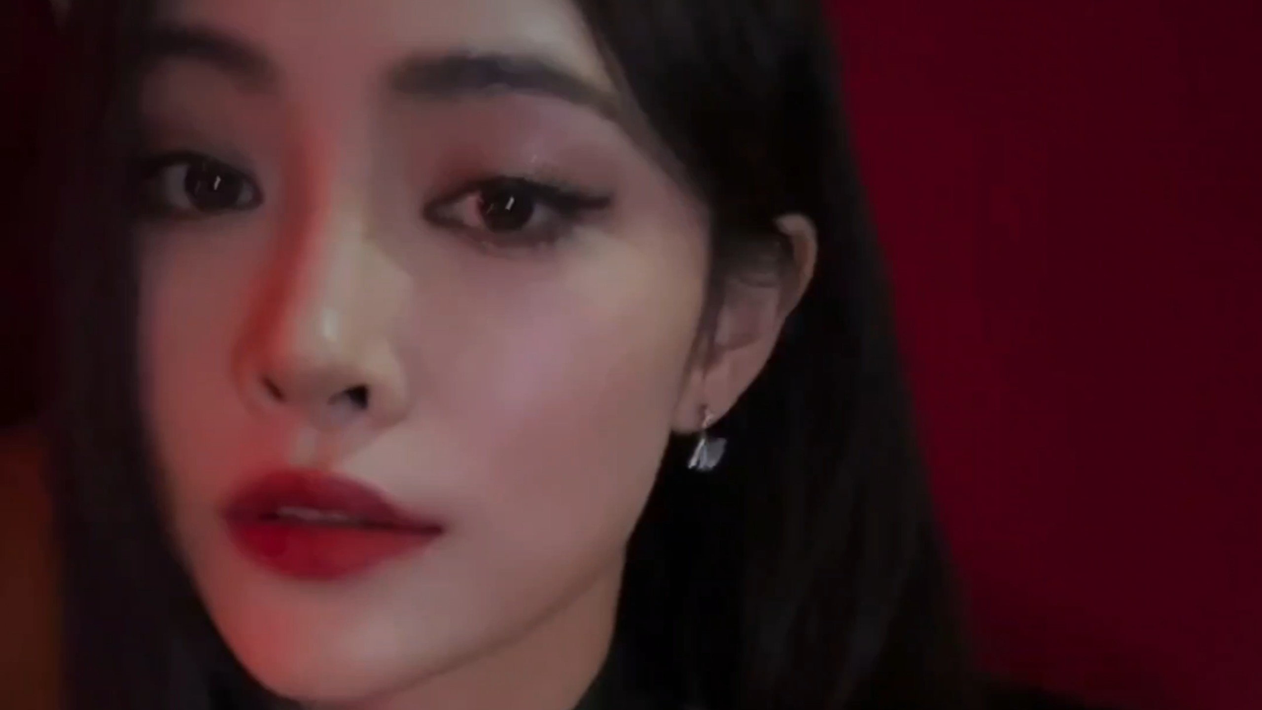 星汁鉴赏 许佳琪 盯x女王