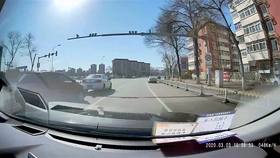 如何变道打方向盘 b46588cdebd13864f472e3db5d4bb3259f25ab3b.jpg@280w_158h_1c_100q.jpg
