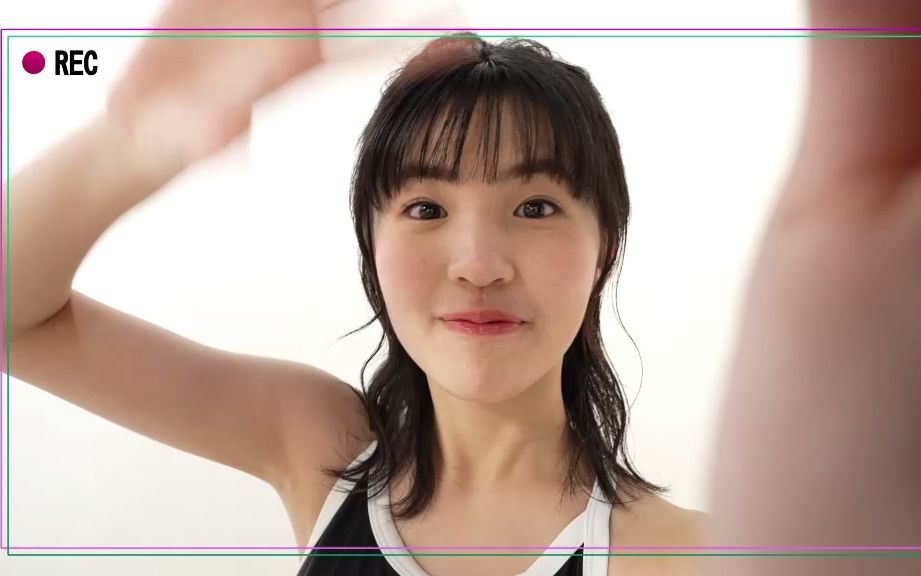 Ami Mabe运动装登场