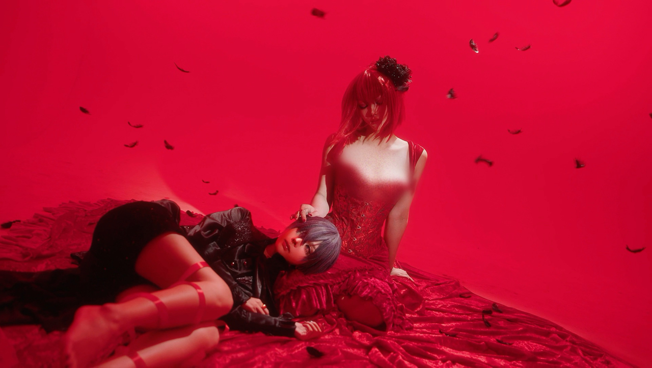 “Only passionate red suits you”