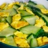 黄瓜炒鸡蛋这样做老少皆宜，口感清香脆爽，营养美味，简单又下饭
