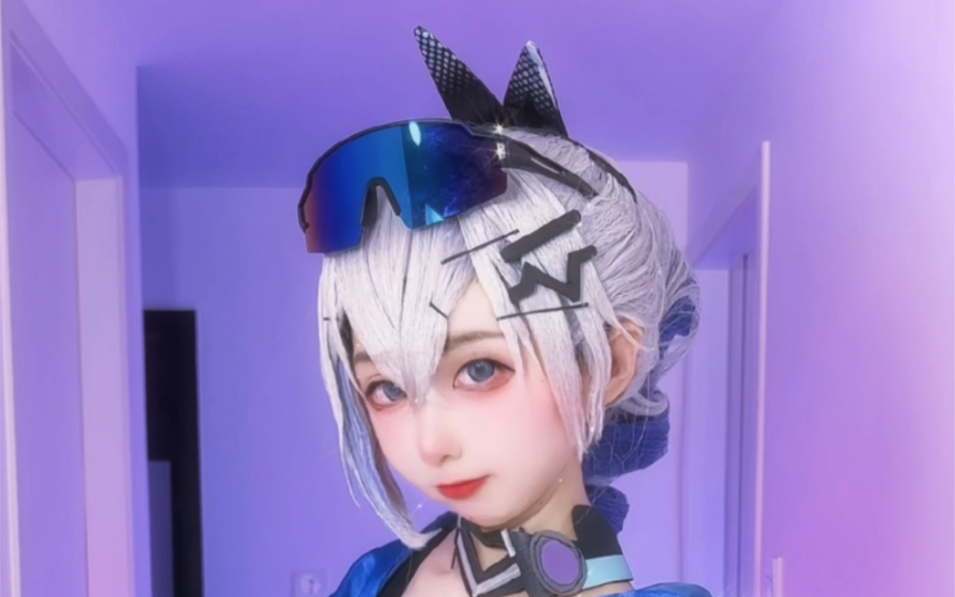 Silver Wolf Emoji Shake