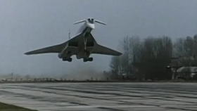 纸飞机 纪录片 b72166424d48593452534c02d97e6aaa8f85372c.jpg@280w_158h_1c_100q.jpg