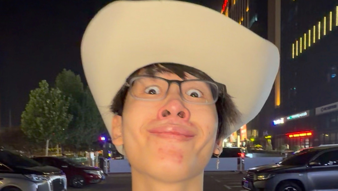 别光顾着玩手机