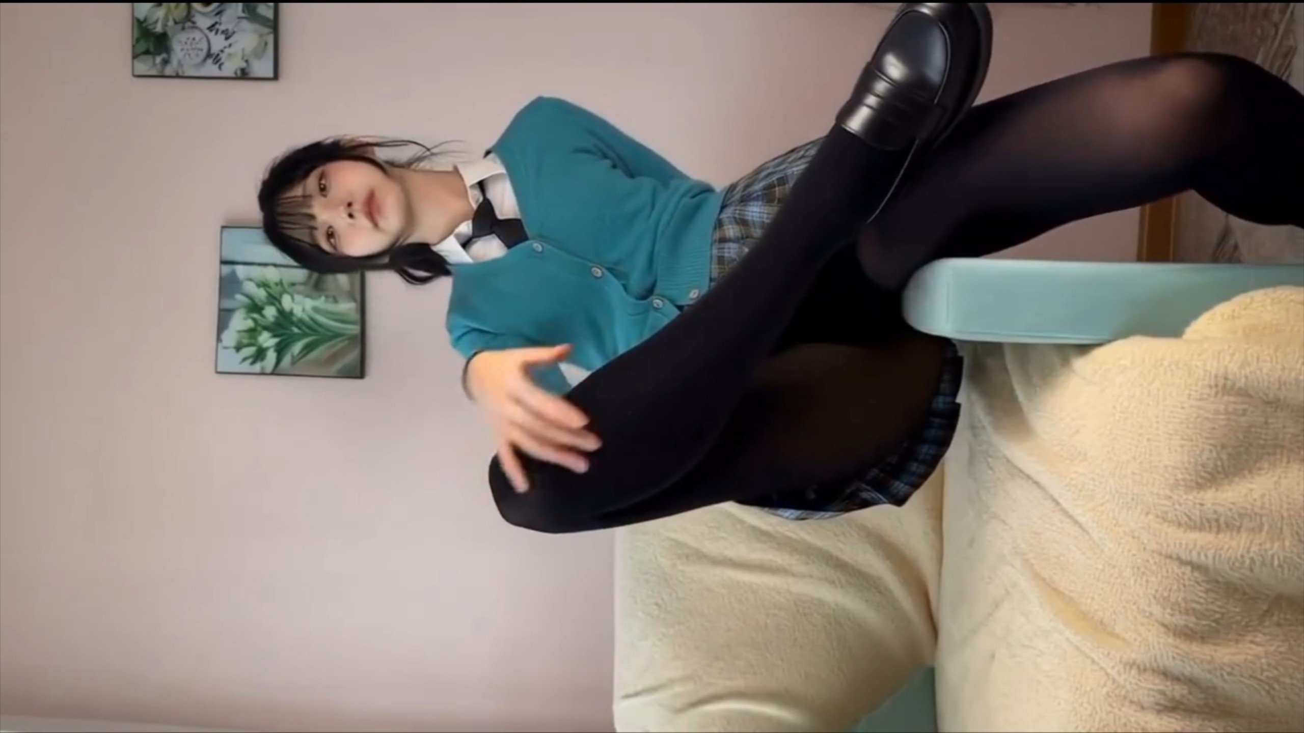 JK制服，黑丝搭配