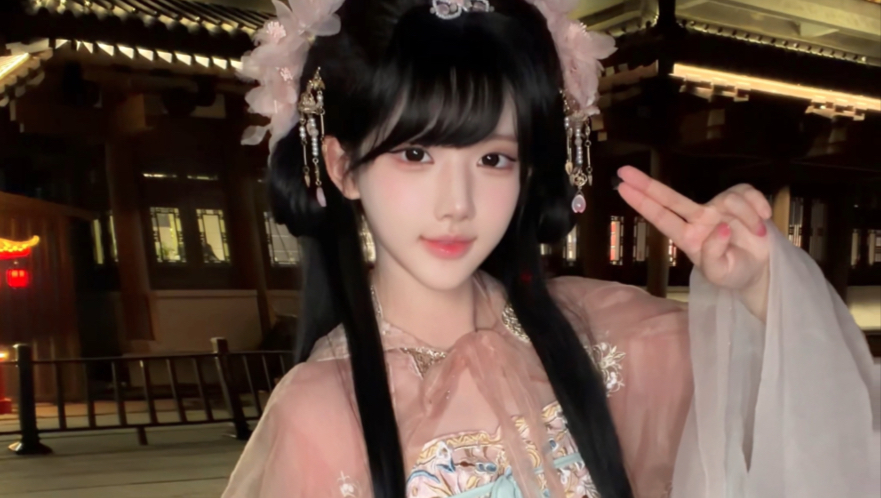 师姐说 剑修第一课就是扎高马尾