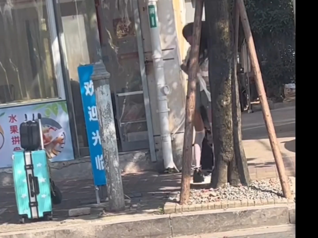 Young love is so simple and rough