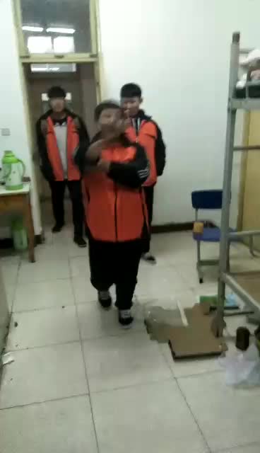 b8f2398f5f1019605ec98721d551eaff2f62f3ae.jpg