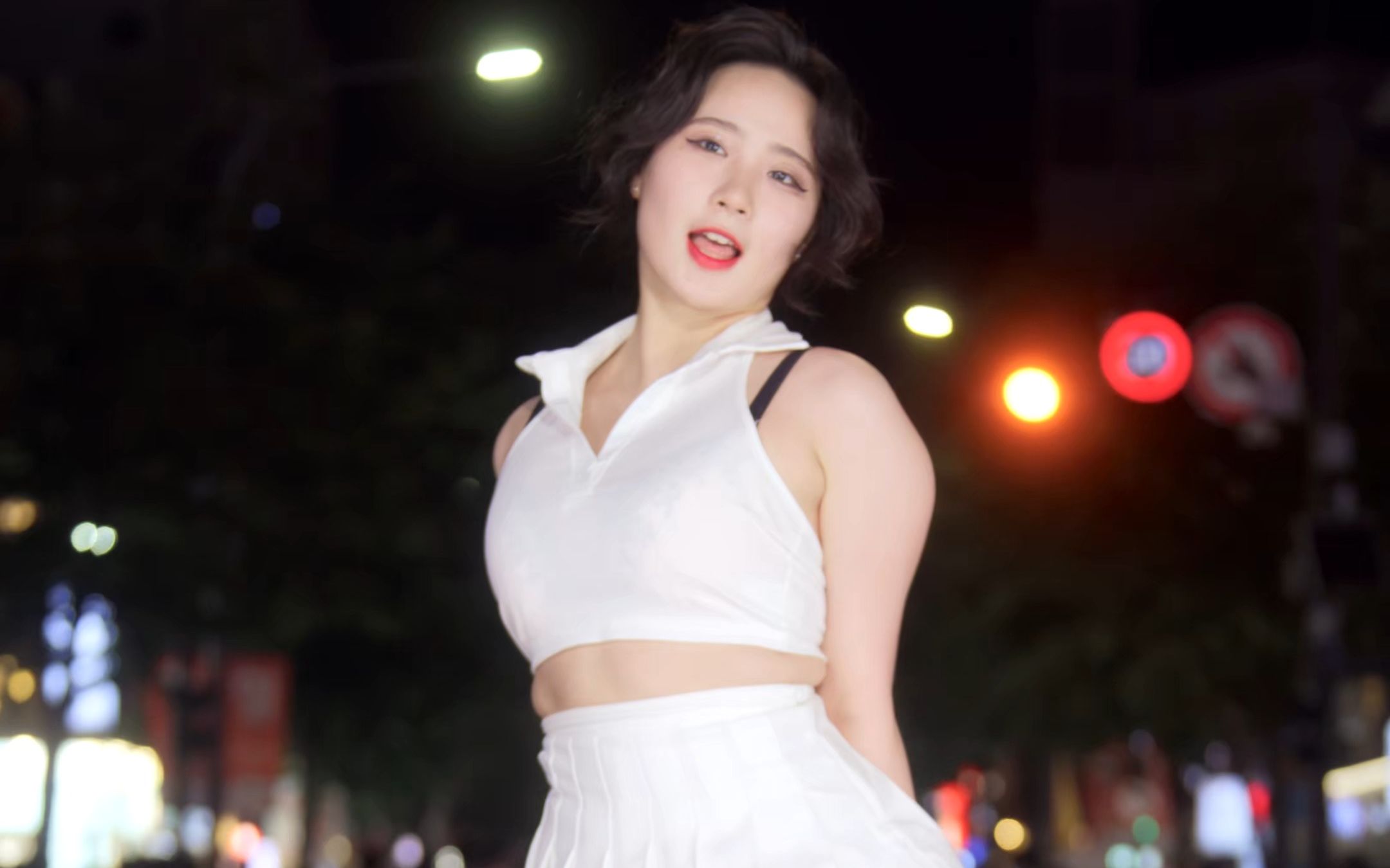 Jung In, Blue Flame, Outdoor