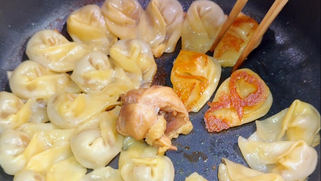 干锅版：鸡汤小馄饨