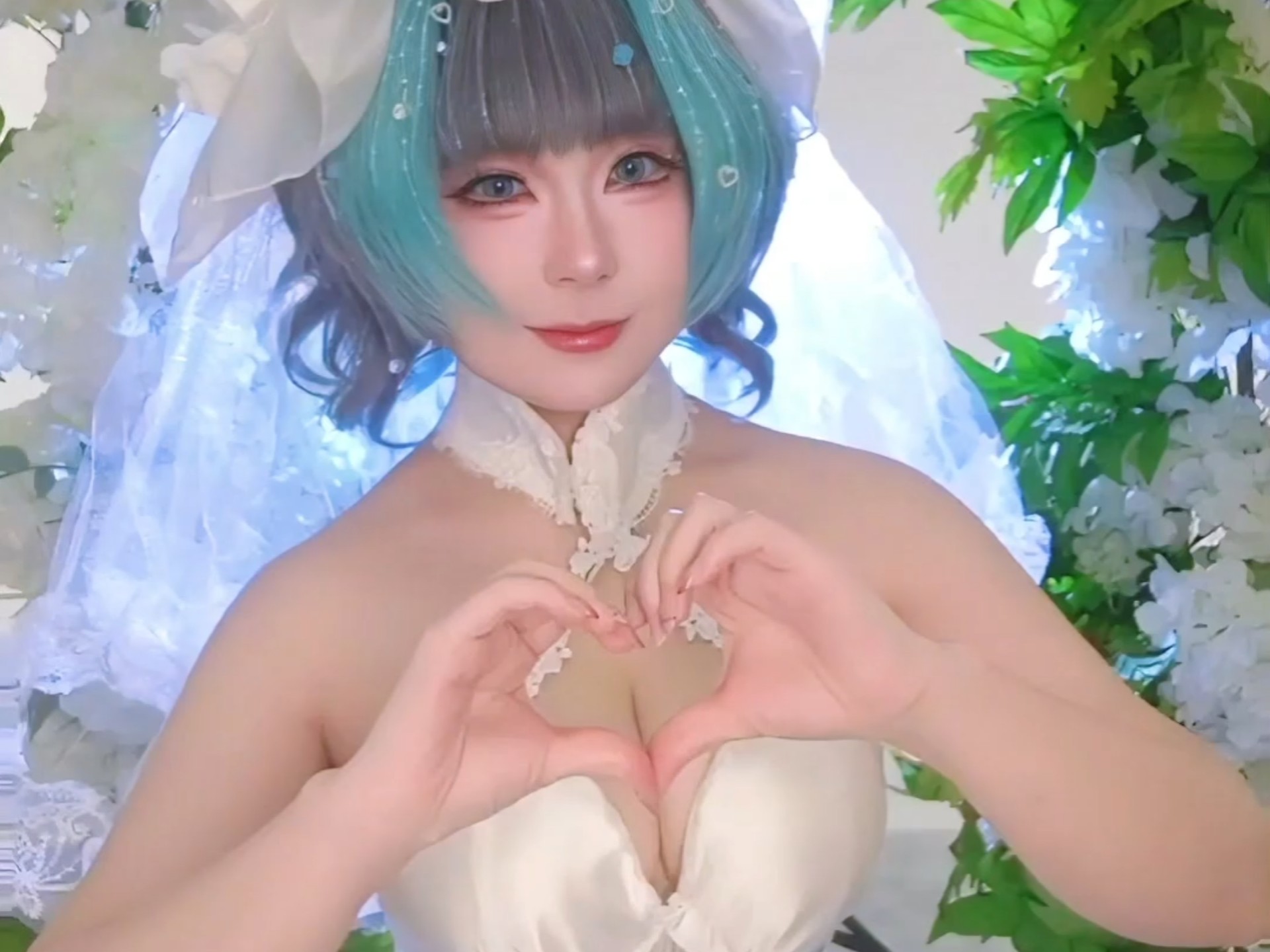 Serine/Cheshire cosplay/Let's hang out with kitties