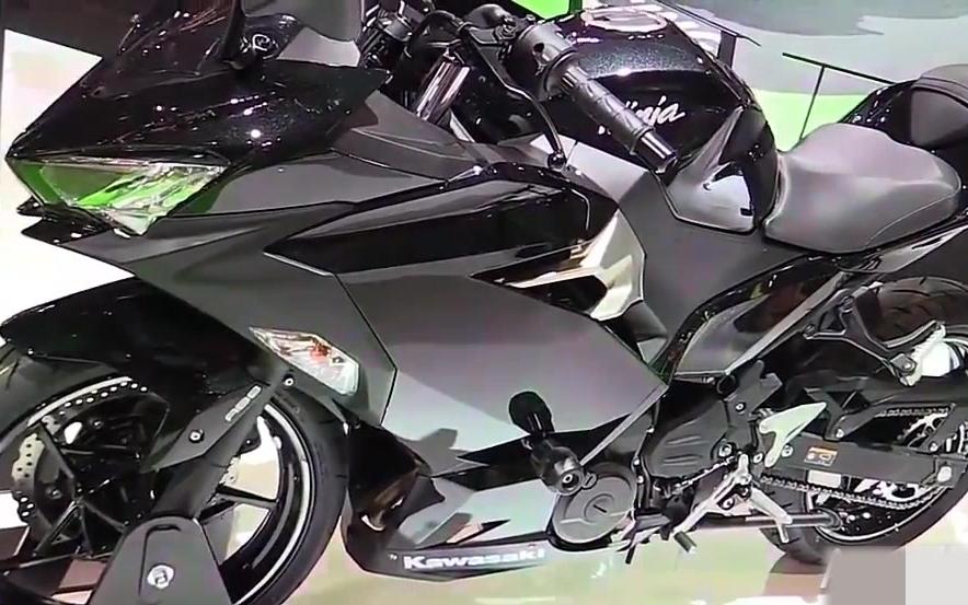 川崎ninja400黑武士,川崎ninja400高清壁纸 【摩极网】2018川崎ninja 400黑实拍